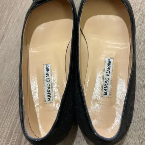 Manolo Blahnik Pointed Toe Ballet Flats Gray Wool Bow Trim Italy EU 38